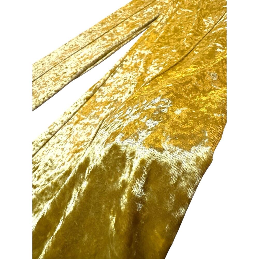 AKIRA “Dripping In Gold” Crushed Velvet Pant Suit Set NWT! - Picture 8 of 10